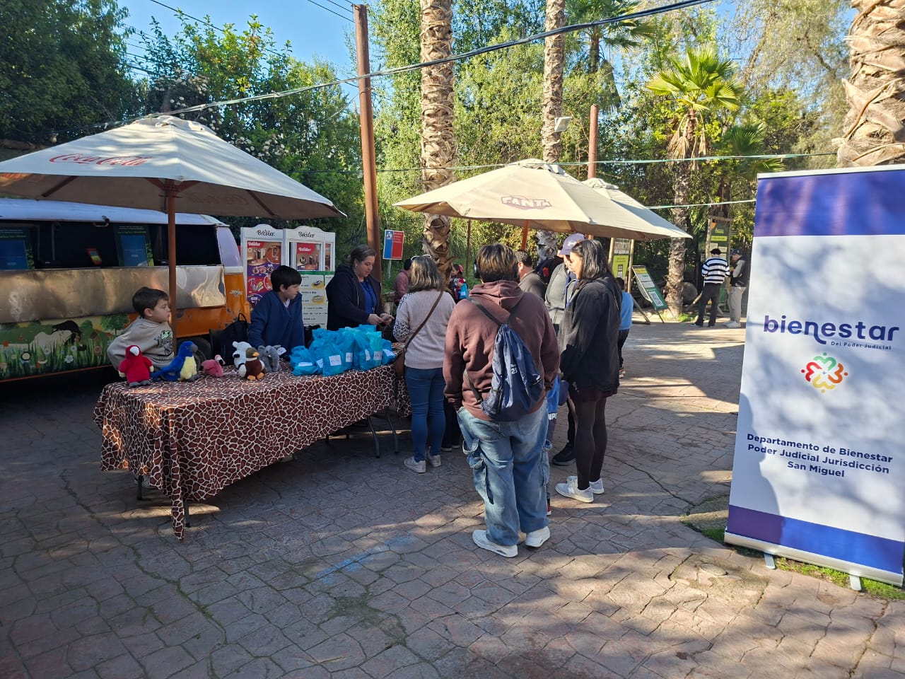 Bienestar de la Jurisdicción de San Miguel celebró un evento familiar en el Bioparque BuinZoo